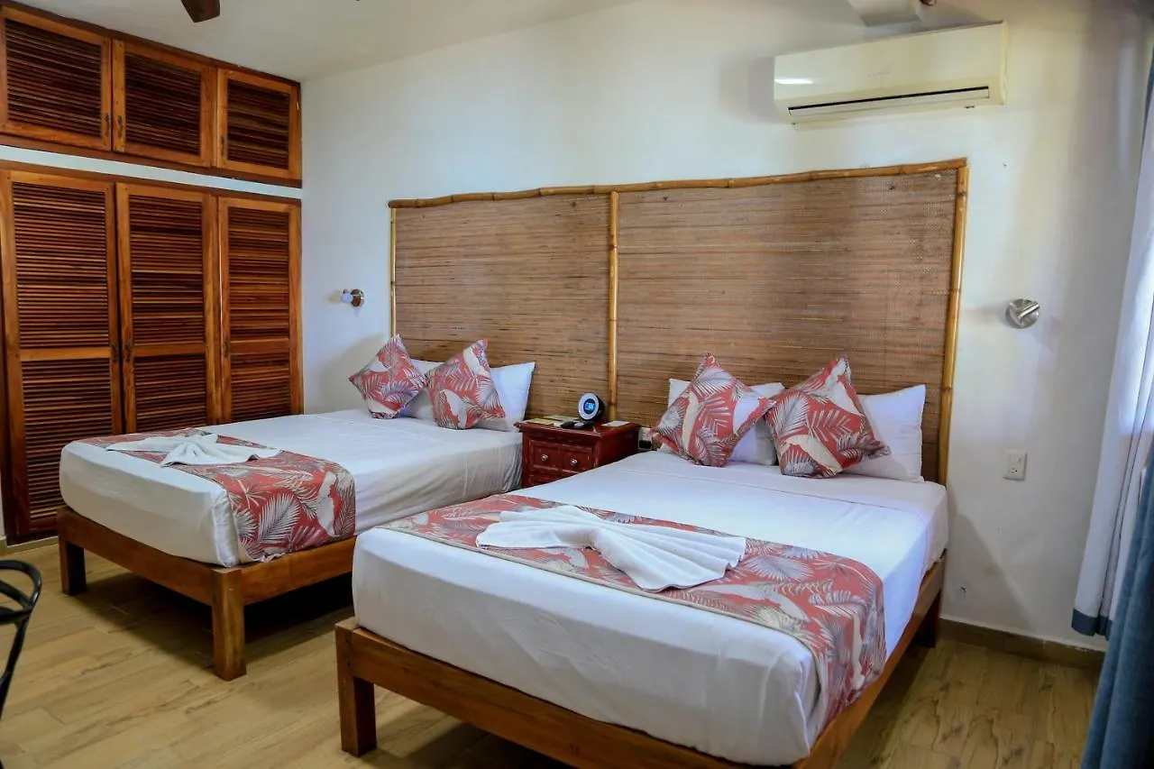 Hotel Aluxes Bacalar 3*,