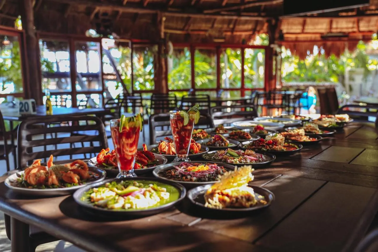 Hotel Aluxes Bacalar